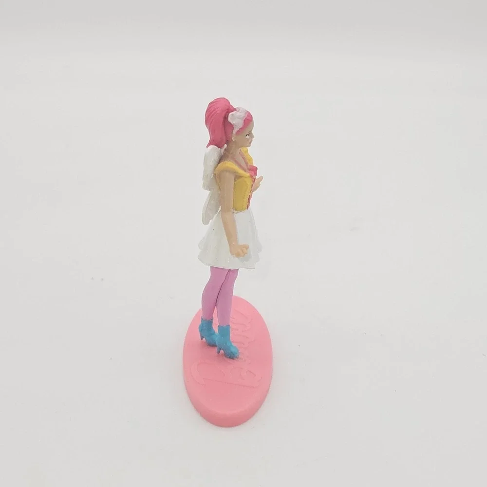 2020 Mattel Barbie Dreamtopia Fairy Figurine Pink Hair Yellow Bodice 2